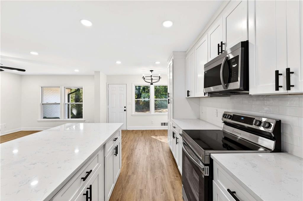 4365 Langdon Drive Decatur, GA 30035 - Photo 11 of 36