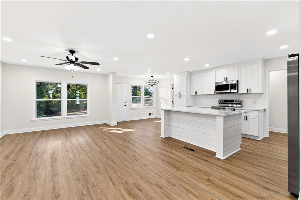 4365 Langdon Drive Decatur, GA 30035 - Photo 6 of 36