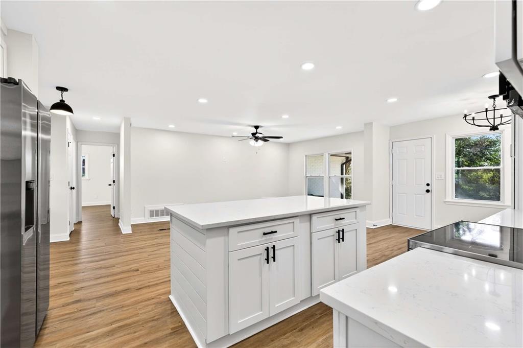 4365 Langdon Drive Decatur, GA 30035 - Photo 10 of 36