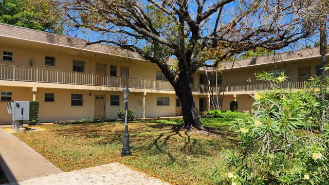 $189,999 | 1700 Dover Road, Unit 111A, Delray Beach, FL 33445