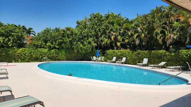 $189,999 | 1700 Dover Road, Unit 111A, Delray Beach, FL 33445