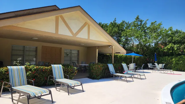 $189,999 | 1700 Dover Road, Unit 111A, Delray Beach, FL 33445