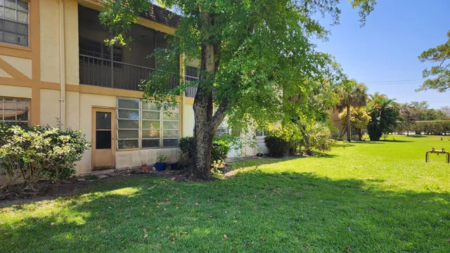 $189,999 | 1700 Dover Road, Unit 111A, Delray Beach, FL 33445