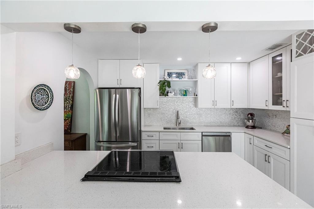 1323 Solana Road, Unit K2 Naples, FL 34103 - Photo 11 of 42