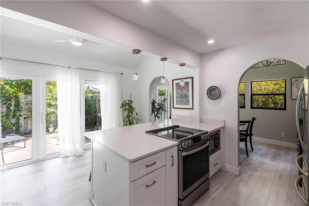 1323 Solana Road, Unit K2 Naples, FL 34103 - Photo 12 of 42