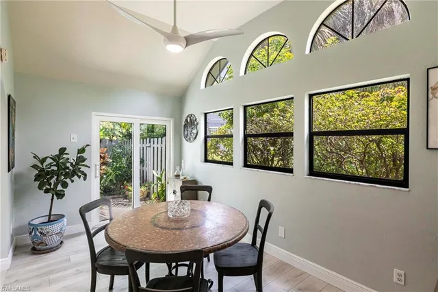 $525,000 | 1323 Solana Road, Unit K2, Naples, FL 34103