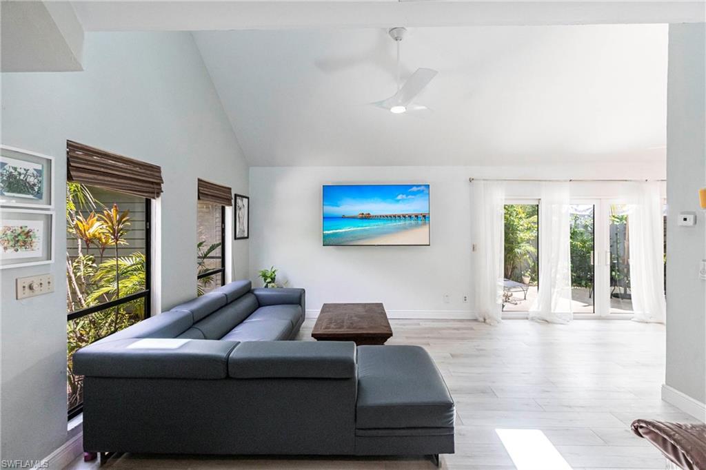 1323 Solana Road, Unit K2 Naples, FL 34103 - Photo 4 of 42