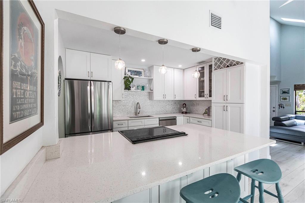 1323 Solana Road, Unit K2 Naples, FL 34103 - Photo 9 of 42