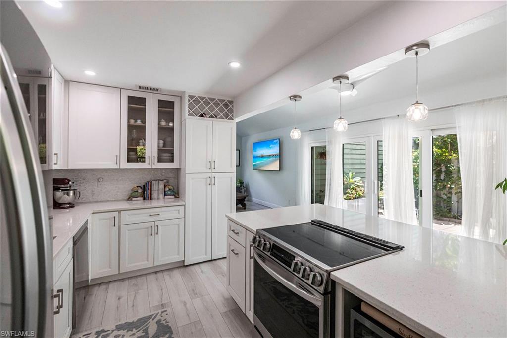 1323 Solana Road, Unit K2 Naples, FL 34103 - Photo 10 of 42