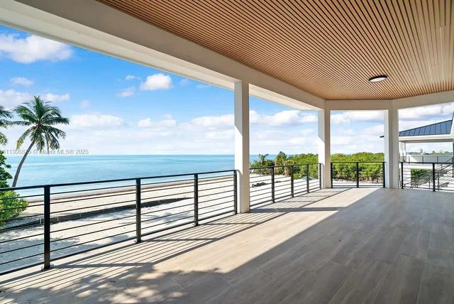 $27,500,000 | 2405 Coco Plum Drive, Marathon, FL 33050