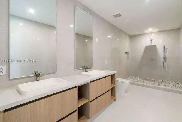 $27,500,000 | 2405 Coco Plum Drive, Marathon, FL 33050