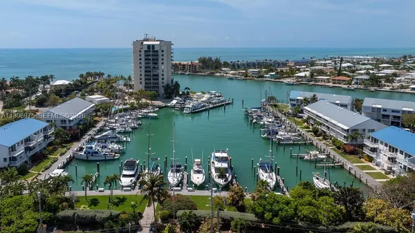 $27,500,000 | 2405 Coco Plum Drive, Marathon, FL 33050