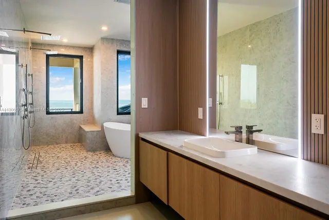 $27,500,000 | 2405 Coco Plum Drive, Marathon, FL 33050