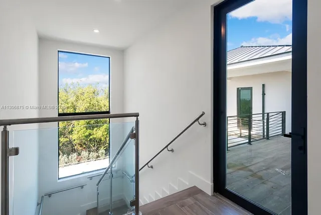 $27,500,000 | 2405 Coco Plum Drive, Marathon, FL 33050