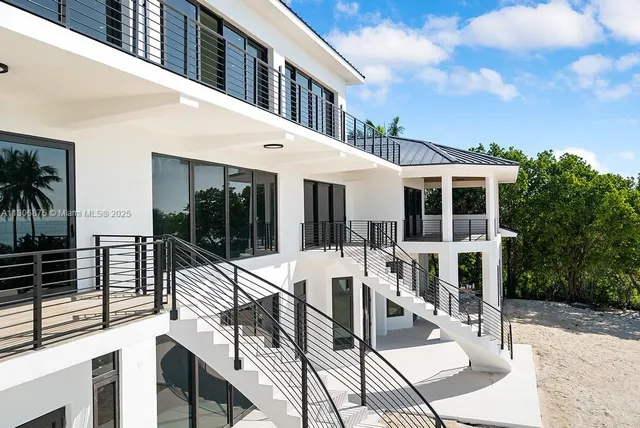 $27,500,000 | 2405 Coco Plum Drive, Marathon, FL 33050