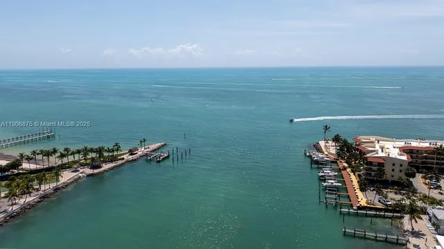 $27,500,000 | 2405 Coco Plum Drive, Marathon, FL 33050