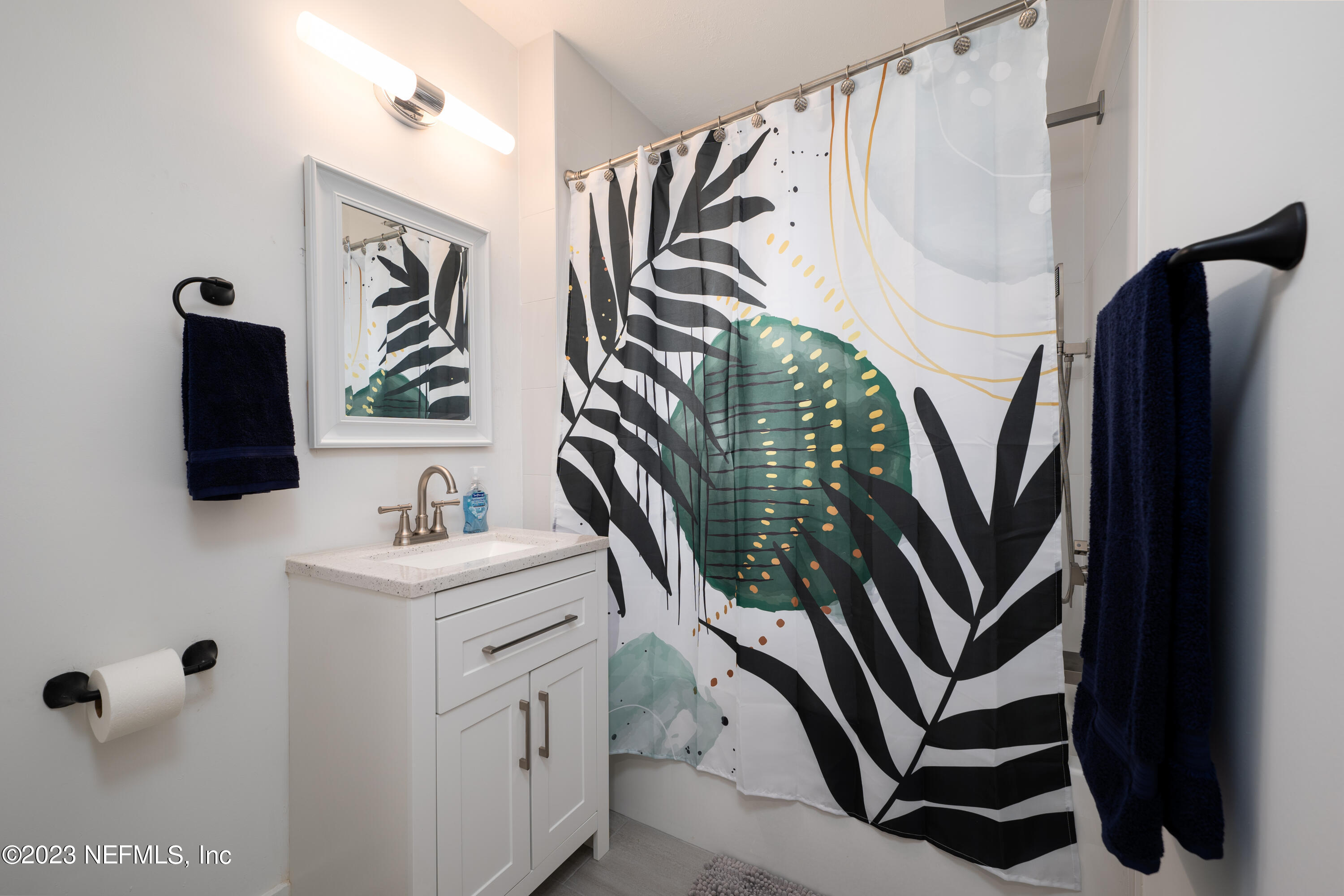 140 Ferrol Road St. Augustine, FL 32084 - Photo 22 of 27 a view of walk in closet