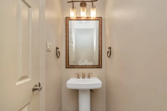 $6,500 | 14207 Jade Cove Drive, Houston, TX 77077