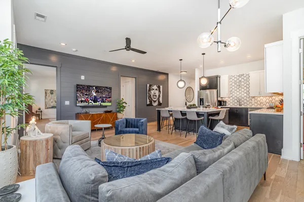 $3,499 | 119 Acklen Park Drive, Unit 104, Nashville, TN 37203