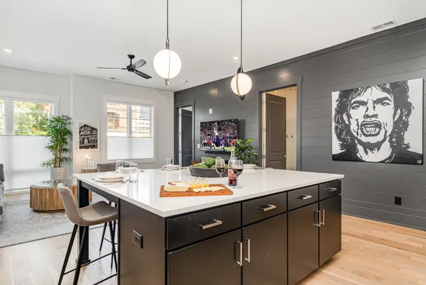 $3,499 | 119 Acklen Park Drive, Unit 104, Nashville, TN 37203