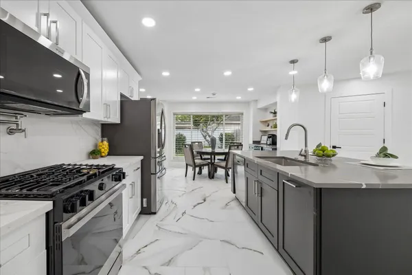$4,000 | 7711 Meadowvale Drive, Houston, TX 77063