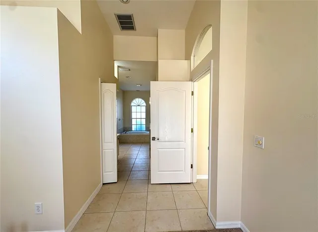 $3,500 | 731 Waterside Court, Tarpon Springs, FL 34689