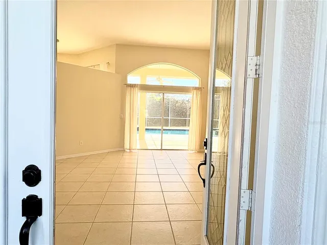 $3,500 | 731 Waterside Court, Tarpon Springs, FL 34689