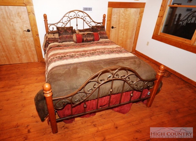 796 Ore Valley Road Laurel Springs, NC 28644 - Photo 10 of 28 Gallery Image 10