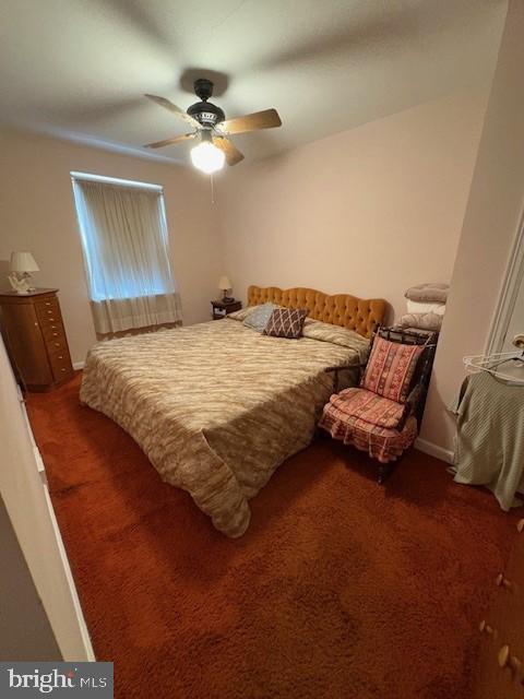 3107 South 13th Street Philadelphia, PA 19148 - Photo 19 of 35 a bedroom with a bed and window
