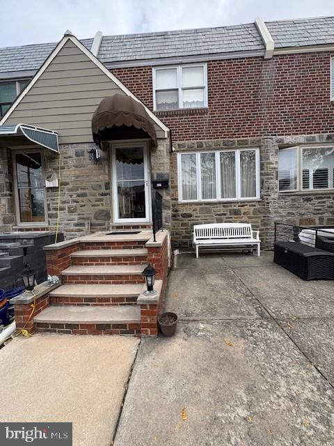 3107 South 13th Street Philadelphia, PA 19148 - Photo 2 of 35 front view of a house with a couch