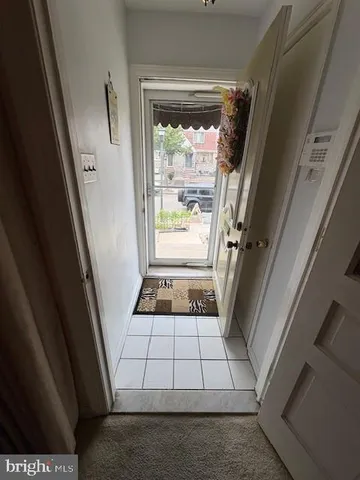 a view of utility room