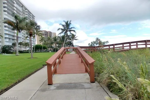 a view of a terrace with sky view
