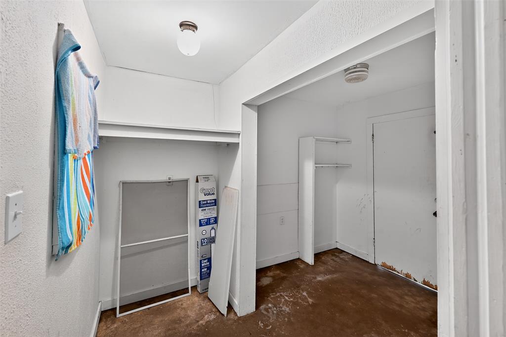 113 Linden Drive Athens, TX 75751 - Photo 12 of 19 a view of an empty room