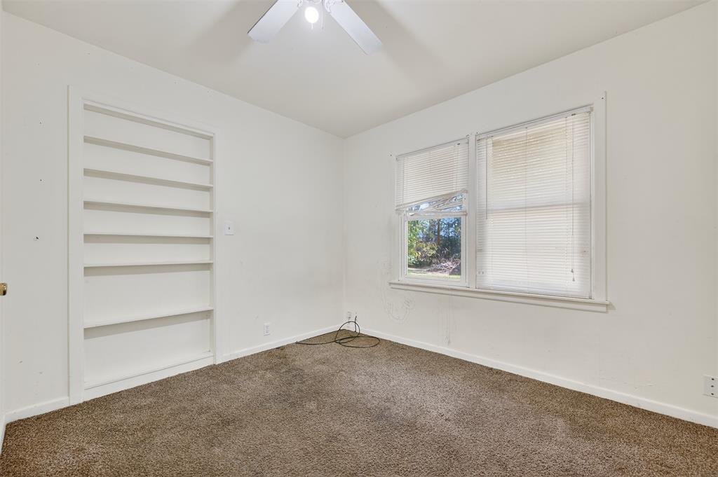 113 Linden Drive Athens, TX 75751 - Photo 8 of 19 a view of an empty room with a window