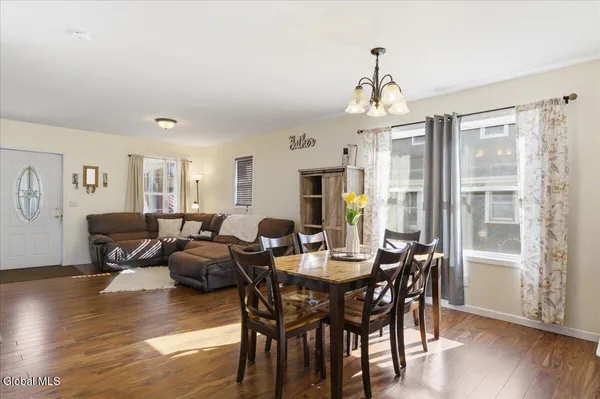 $399,900 | 14 Stratton Place, Bethlehem, NY 12054