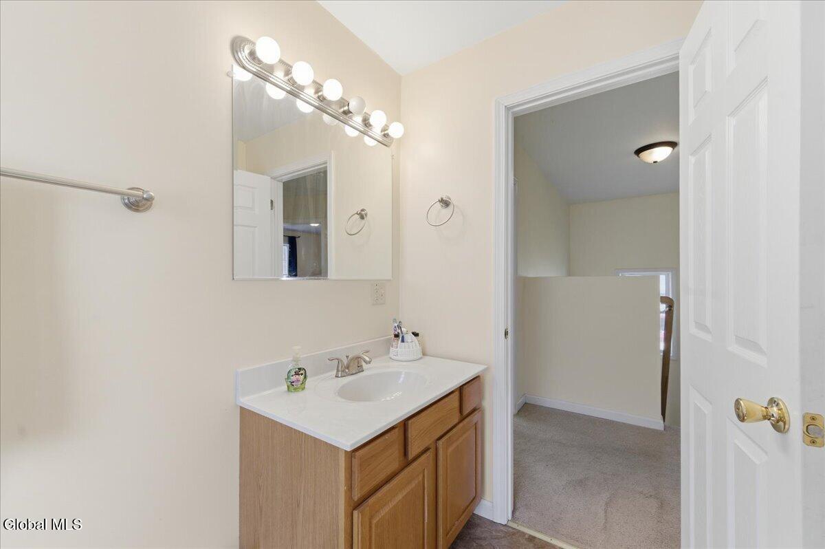 14 Stratton Place Bethlehem, NY 12054 - Photo 26 of 31 14 Stratton Place