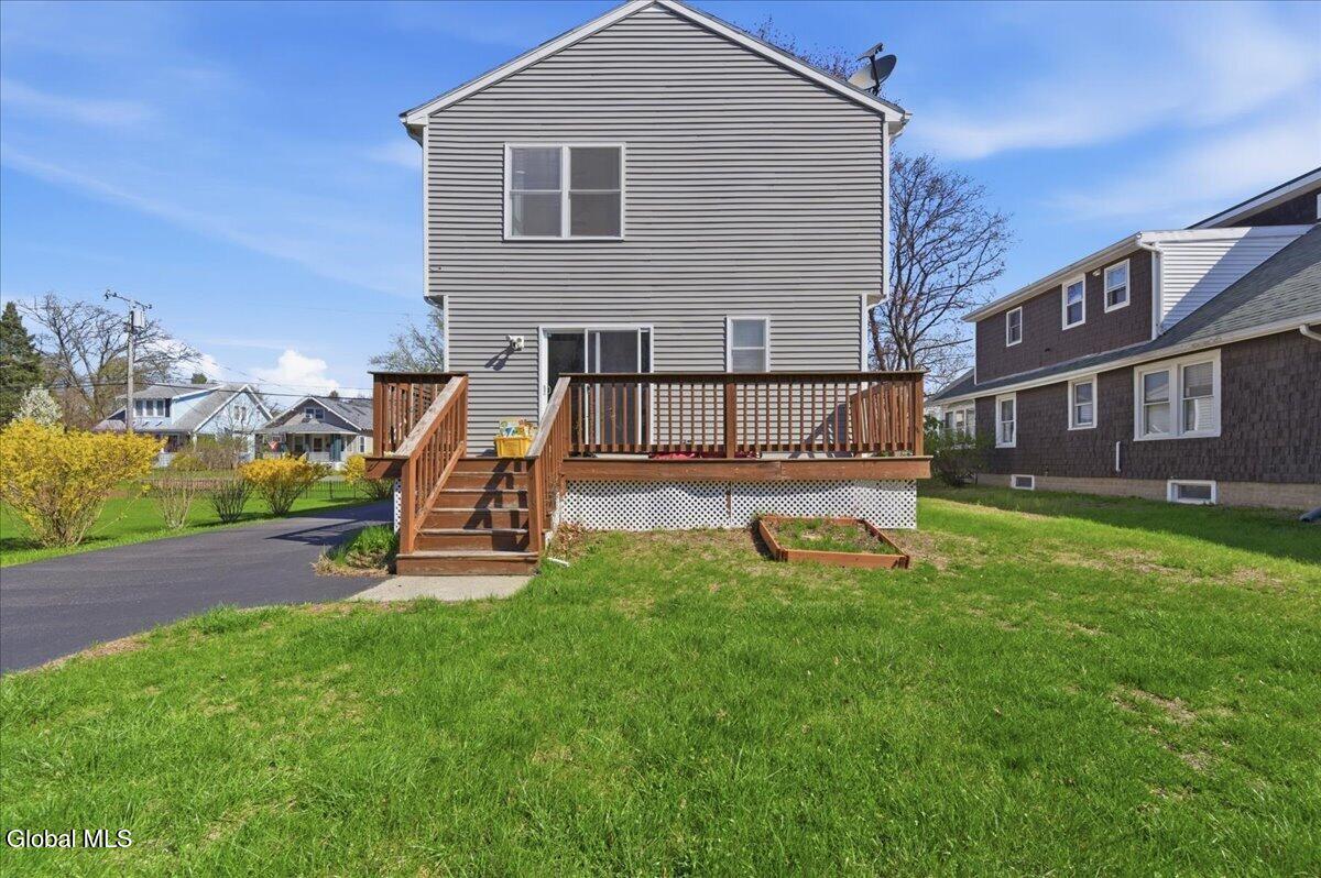 14 Stratton Place Bethlehem, NY 12054 - Photo 4 of 31 14 Stratton Place