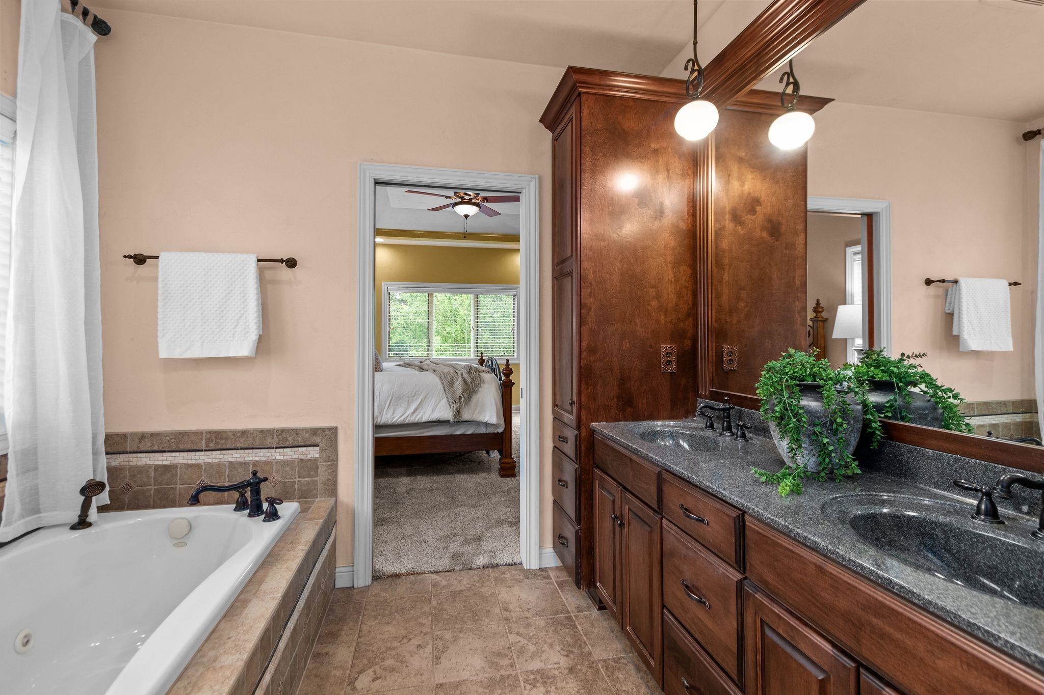 493 Dalton Road Neenah, WI 54956 - Photo 29 of 65