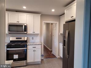 2822 Jenkintown Road Glenside, PA 19038 - Photo 2 of 20