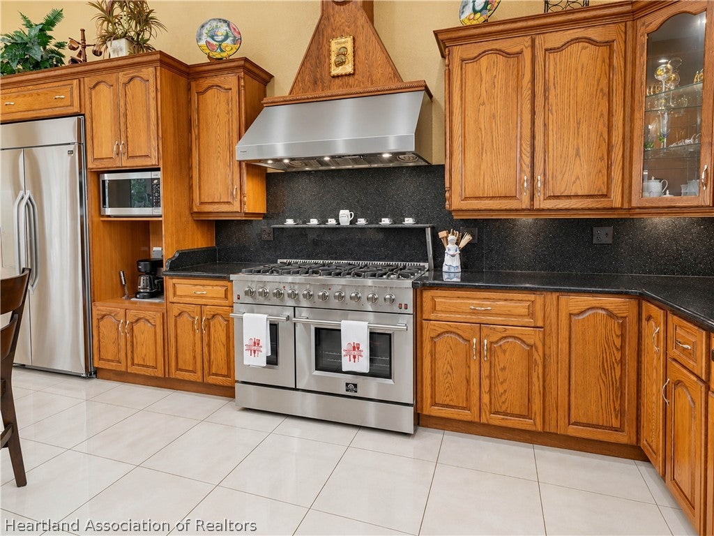 14630 Luray Road Southwest Ranches, FL 33330 - Photo 11 of 44 Gallery Image 11
