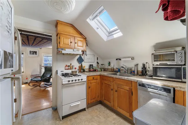 $1,700 | 109 John Street, Unit 3, Providence, RI 02906