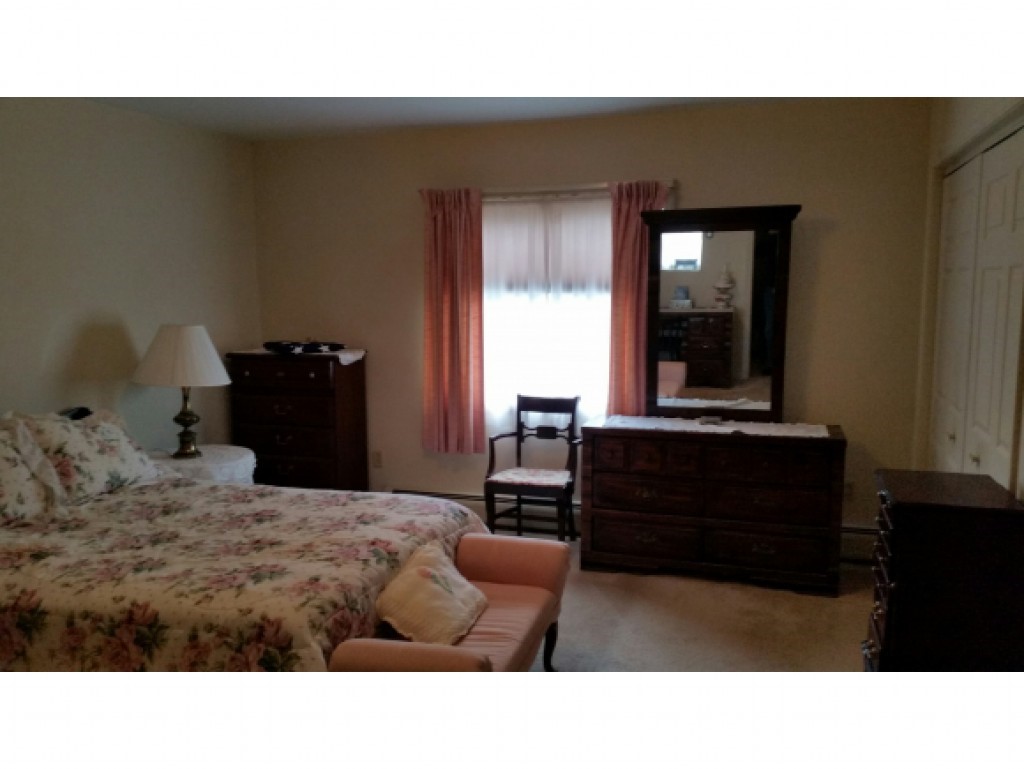 208 Locust Hill Road, Unit 208 Shelburne, VT 05482 - Photo 12 of 14 Gallery Image 12