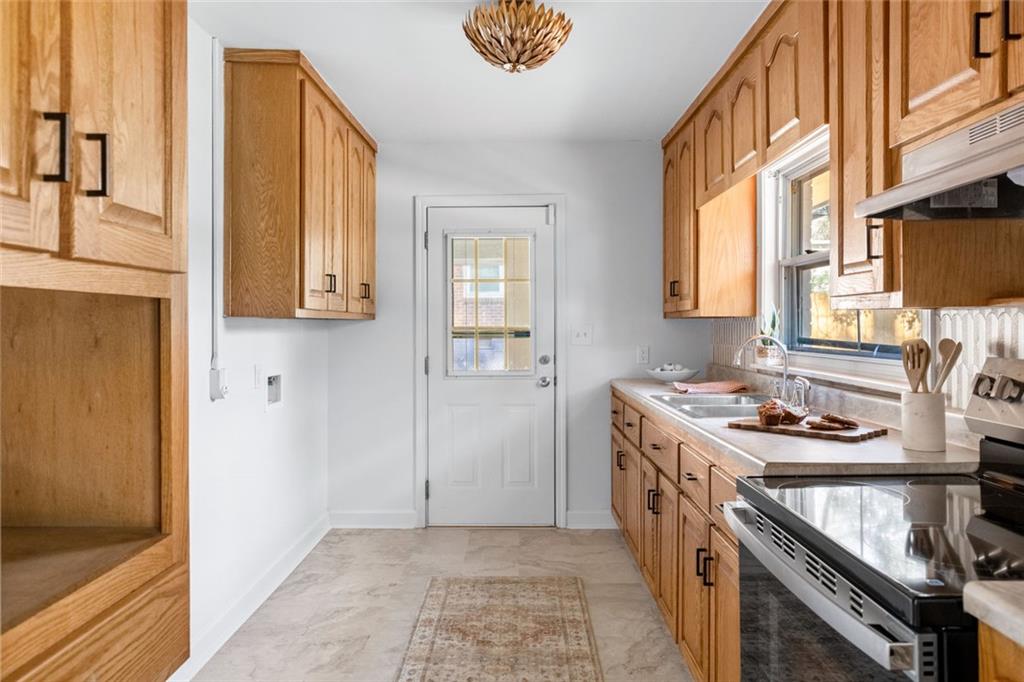 555 Virginia Place Southeast Marietta, GA 30067 - Photo 14 of 33