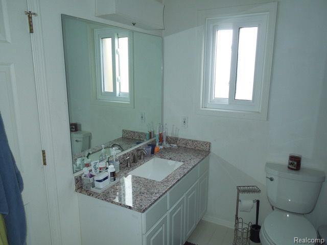 3575 Alida Avenue Rochester, MI 48309 - Photo 11 of 12 Gallery Image 11