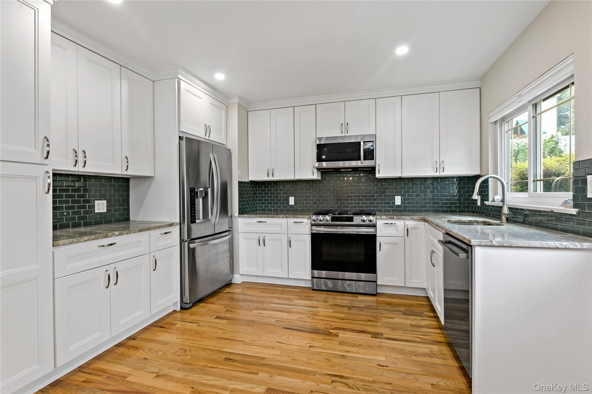 63 White Road Scarsdale, NY 10583 - Photo 5 of 22 Kitchen