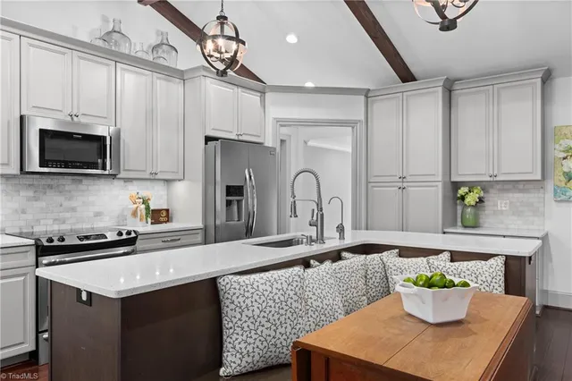 $740,000 | 1815 Guilford College Road, Jamestown, NC 27282