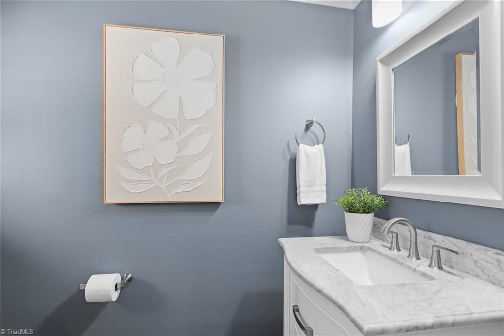 1815 Guilford College Road Jamestown, NC 27282 - Photo 14 of 49