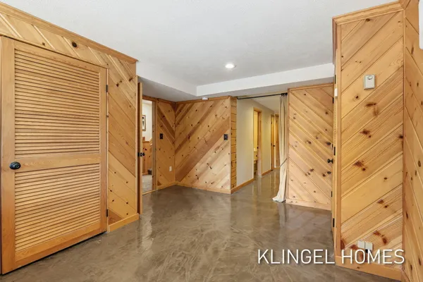 $995,000 | 1065 South Mc Masters Bridge Road, Grayling, MI 49738