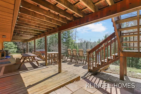 $995,000 | 1065 South Mc Masters Bridge Road, Grayling, MI 49738