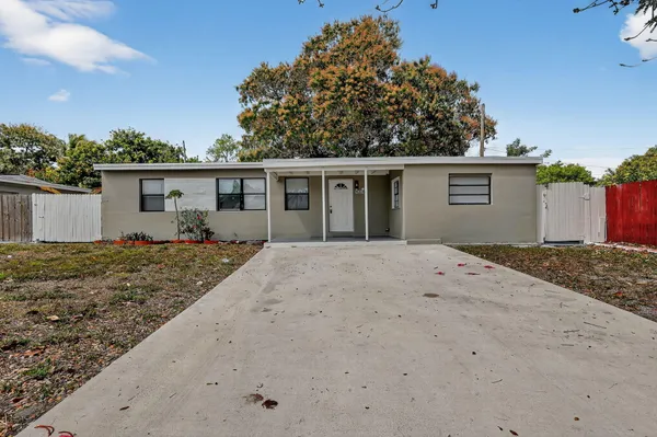 $454,900 | 3600 Southwest 46th Avenue, West Park, FL 33023